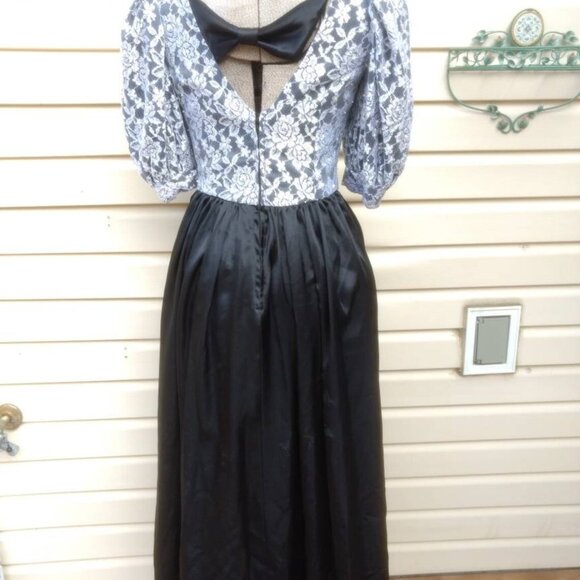 Vintage Formal Dress 31"B Black Satin Bows White Lace Puff Sleeves Evening Gown - Picture 6 of 11